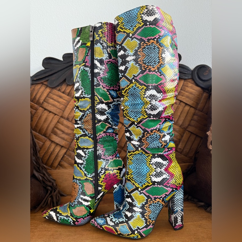 EUYZOU Colorful Slouchy Snakeskin Pattern Pointed-Toe Knee-High Boots Size 36 - Picture 4 of 7